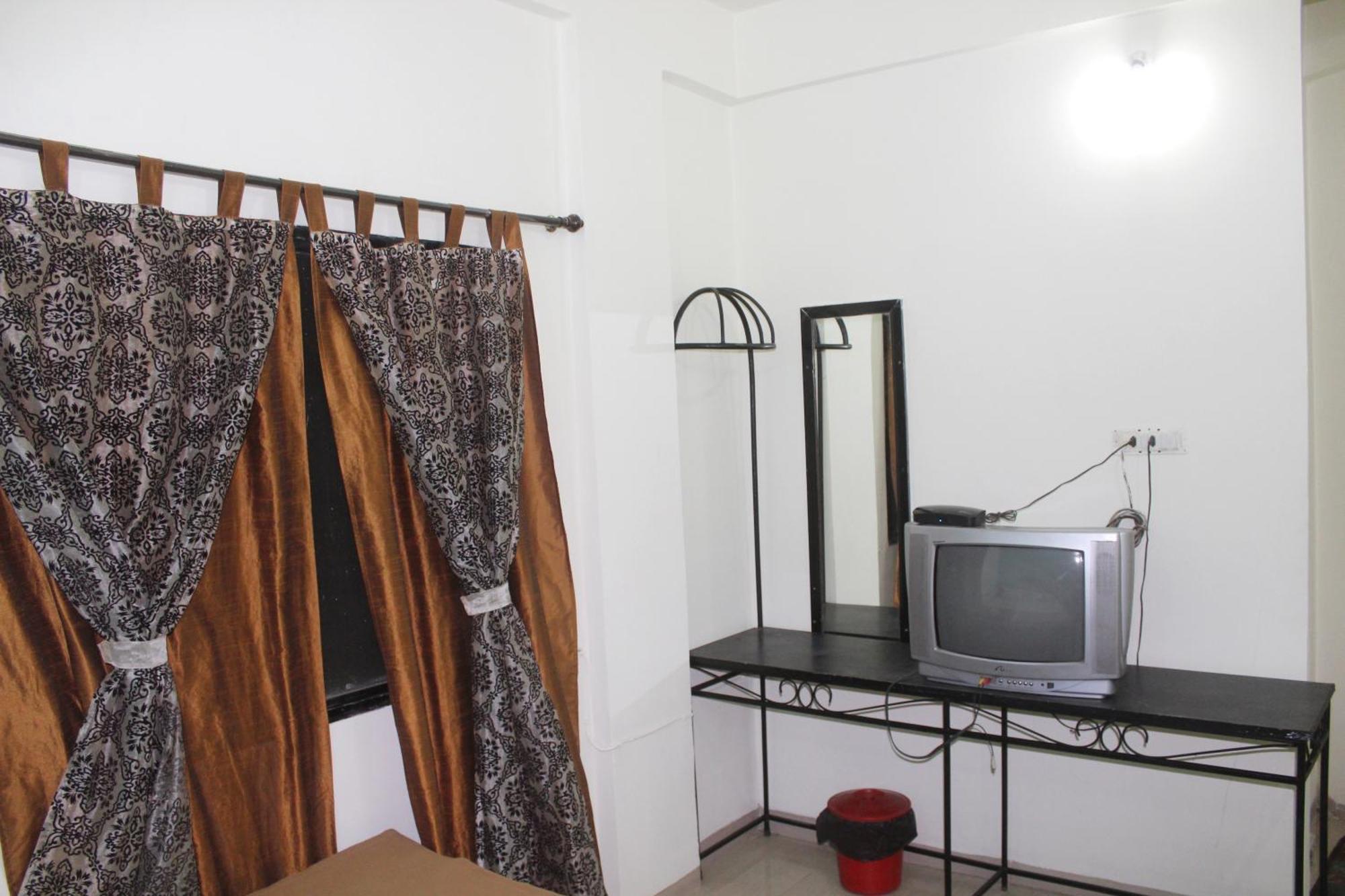 Hotel Preetam Aurangabad Ngoại thất bức ảnh