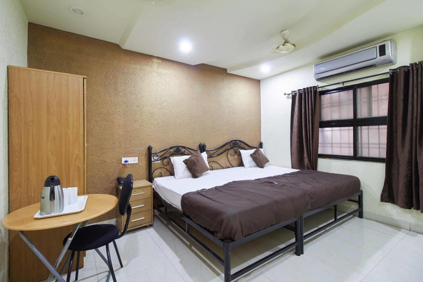 Hotel Preetam Aurangabad Ngoại thất bức ảnh