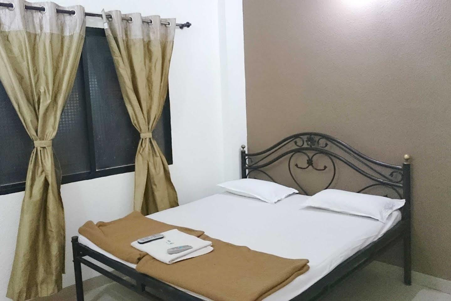 Hotel Preetam Aurangabad Ngoại thất bức ảnh
